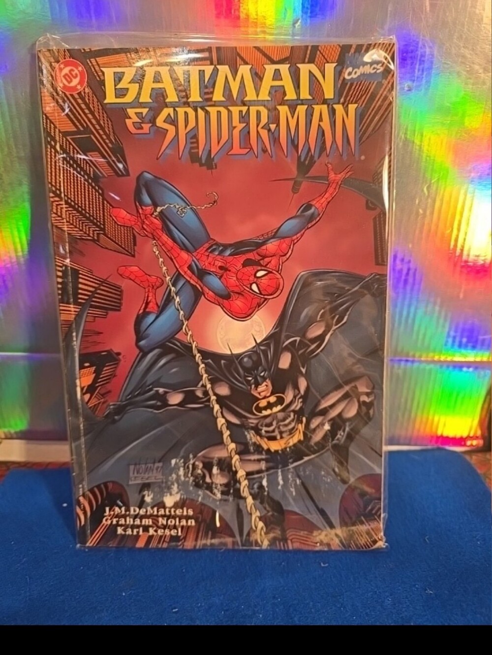 071426 Batman & Spider-Man, DC/Marvel Crossover 1997.  Nolan has cover damage.an